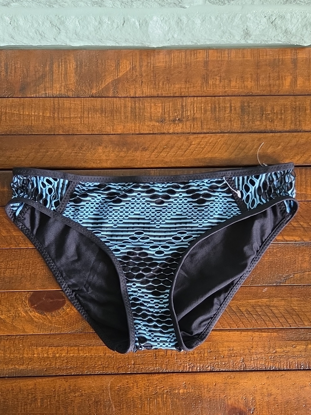 Nwot Becca Blue And Black Mesh Detail Bikini Bottom Size Small